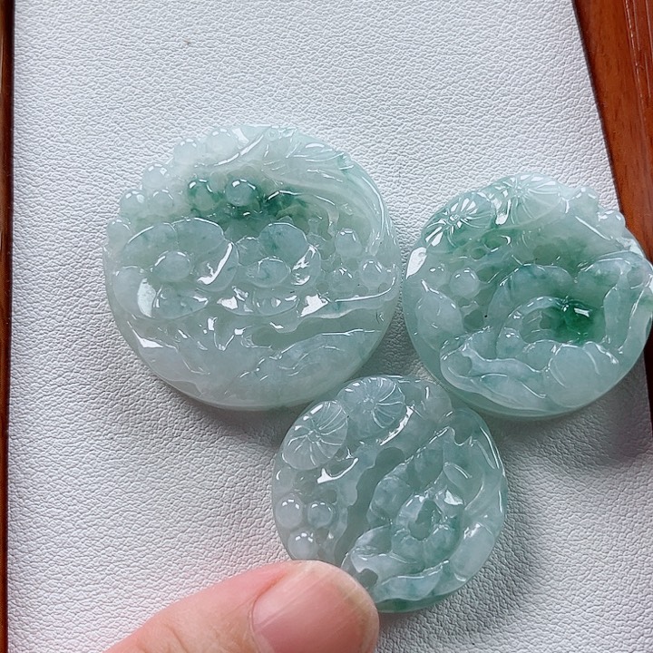 颈饰未镶嵌翡翠孤品