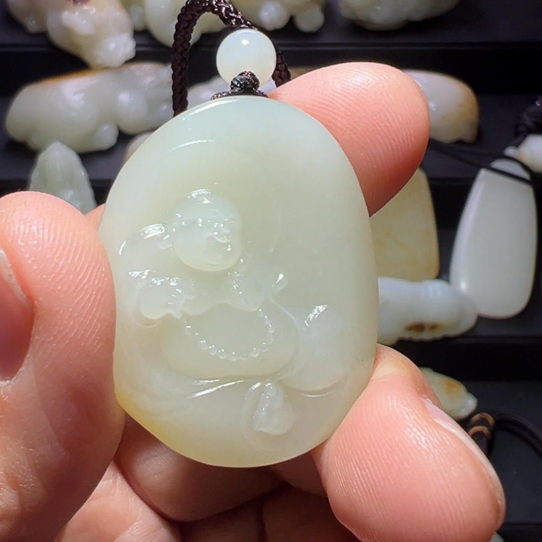 w***r和田玉未镶嵌颈饰