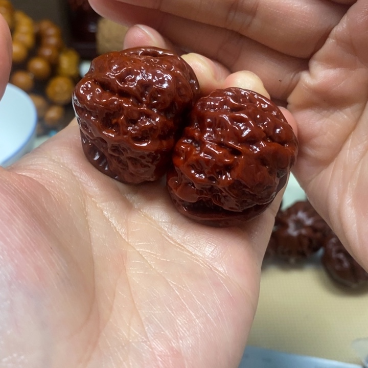 文玩核桃吊坠蛤蟆头