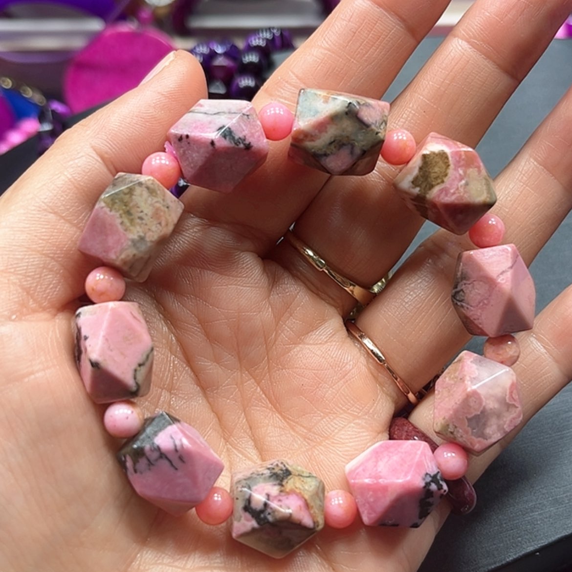 【闪购商品】玻璃成品～***~舒具石老油料81