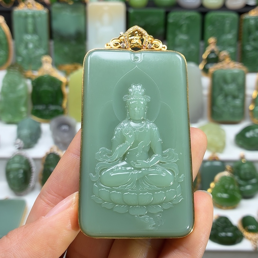 和田玉18K金镶嵌颈饰大漏