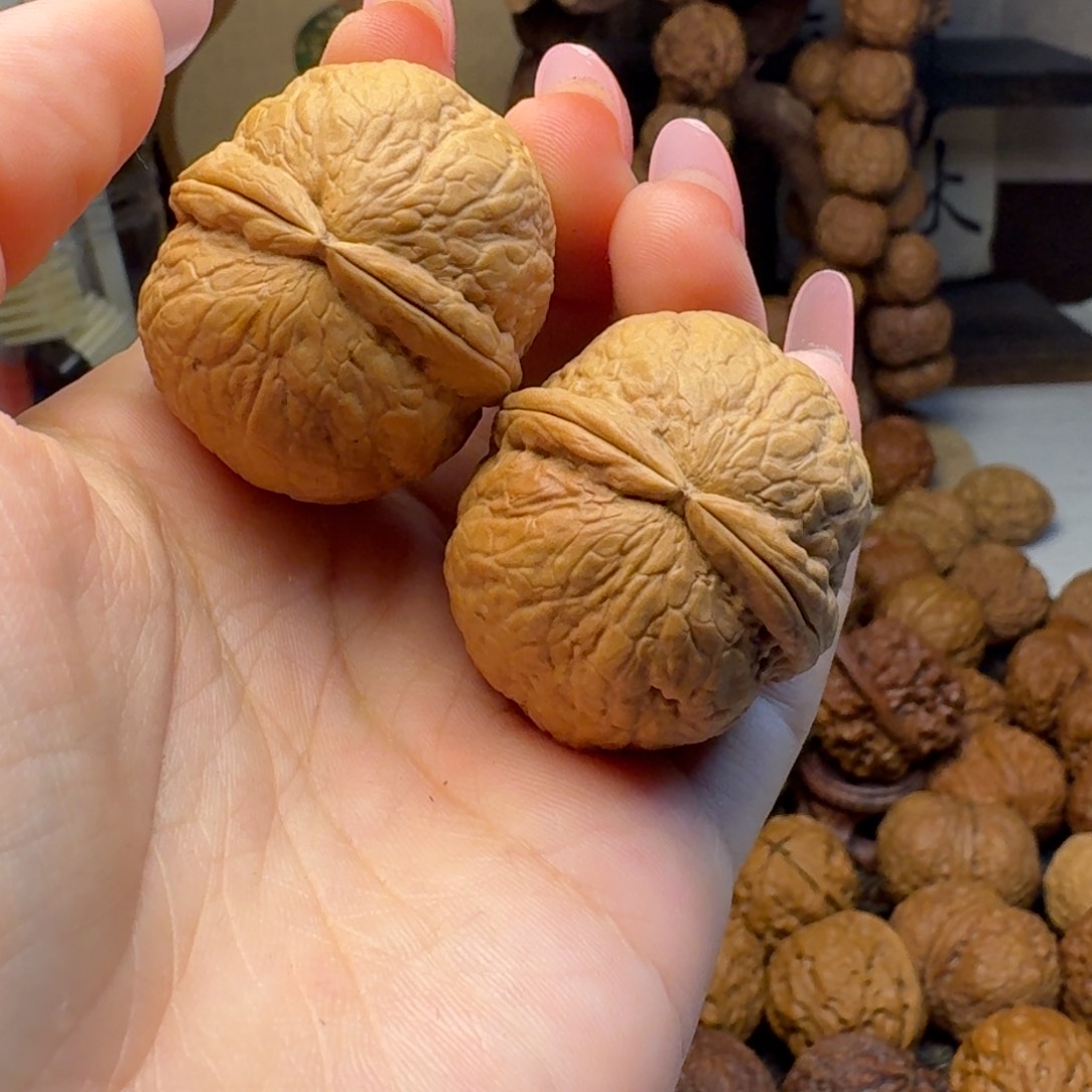 把件文玩核桃蛇皮球36.3