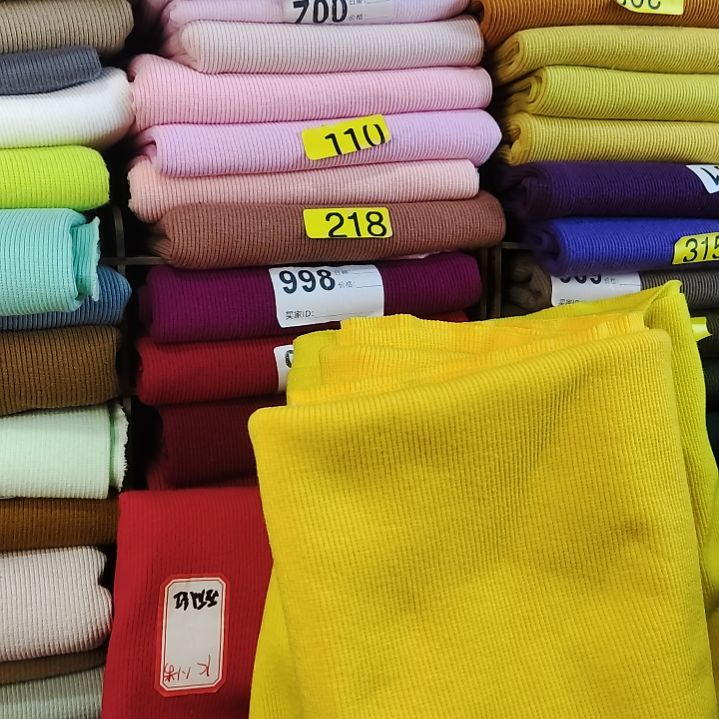 亮黄色一块捡漏。。。。