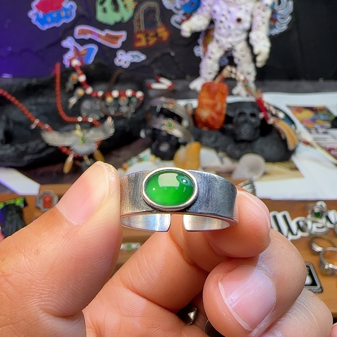 沐***翡翠银S925镶嵌戒指