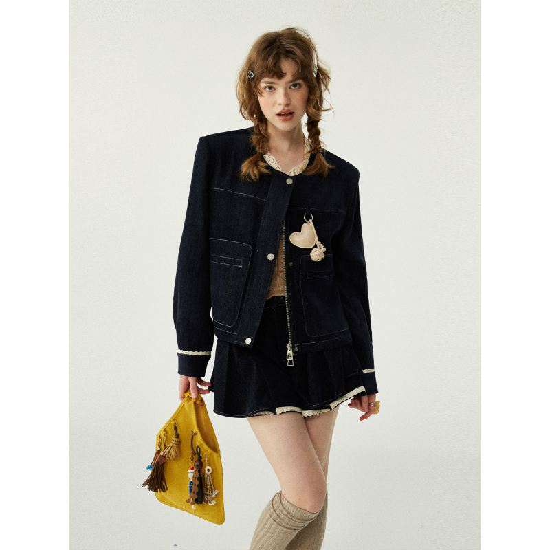 闹街2025秋季新款设计师款韩系设计感小众明线西装外套女裤裙套装