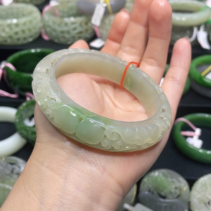 和田玉手镯57+圈口 编号34未镶嵌