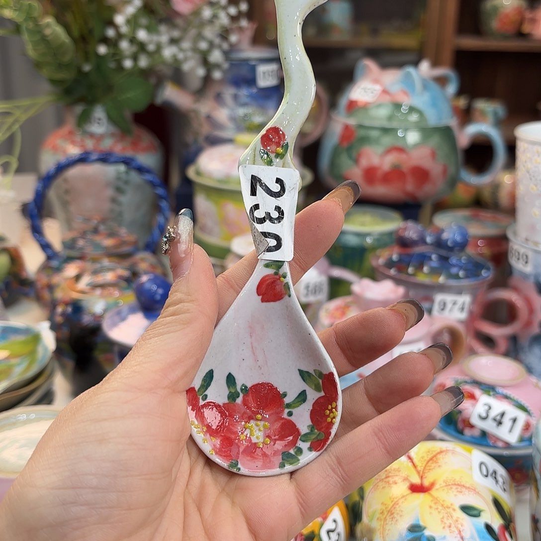 瓷片你不说实话的啊哈嘛