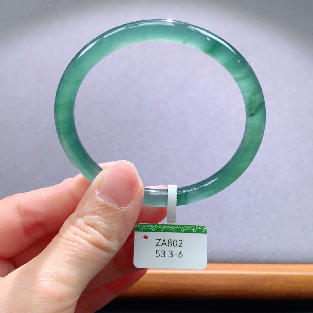 翡翠手镯未镶嵌天然翡翠手镯叮当镯