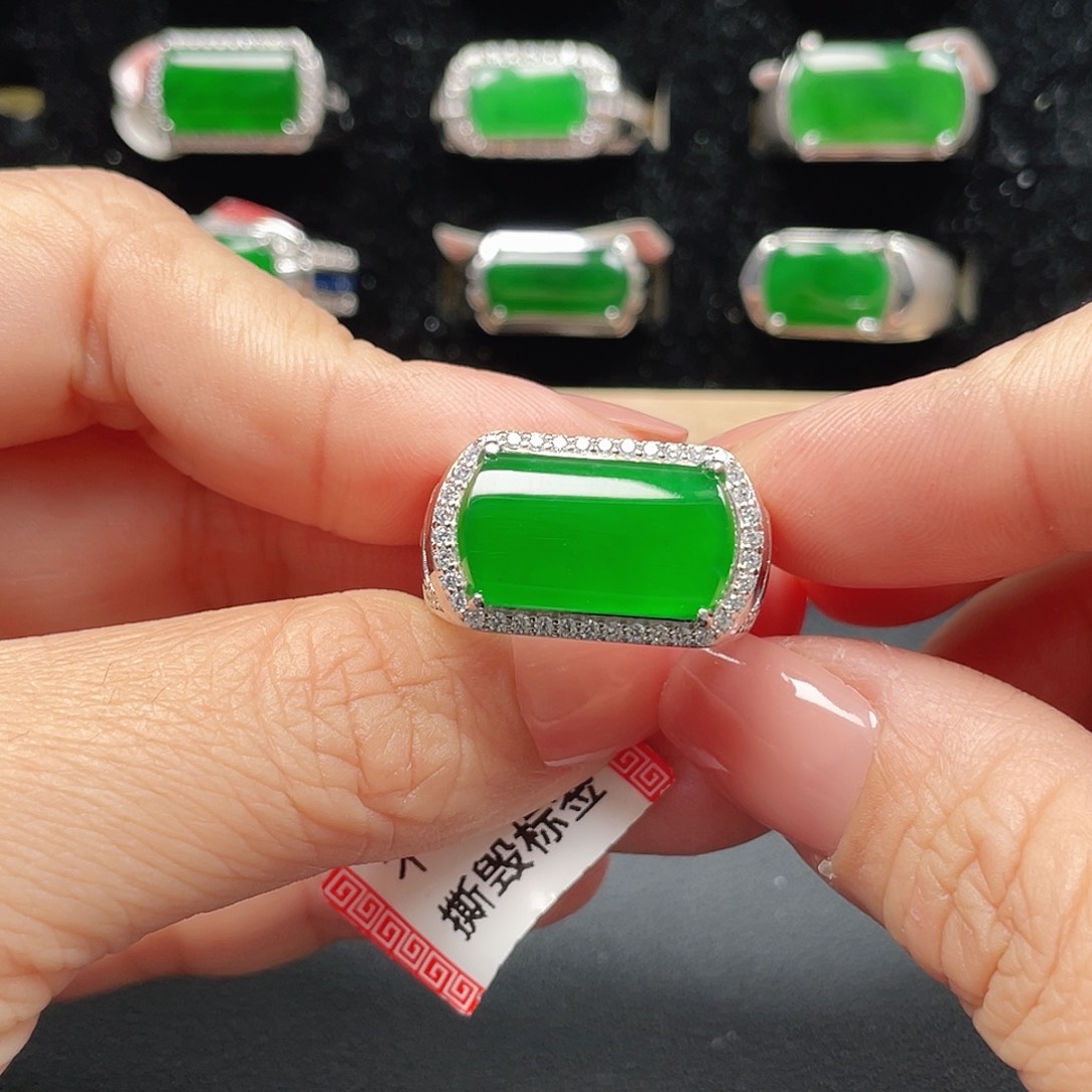 叶***铭翡翠银S925镶嵌戒指男戒编号4043没运费险