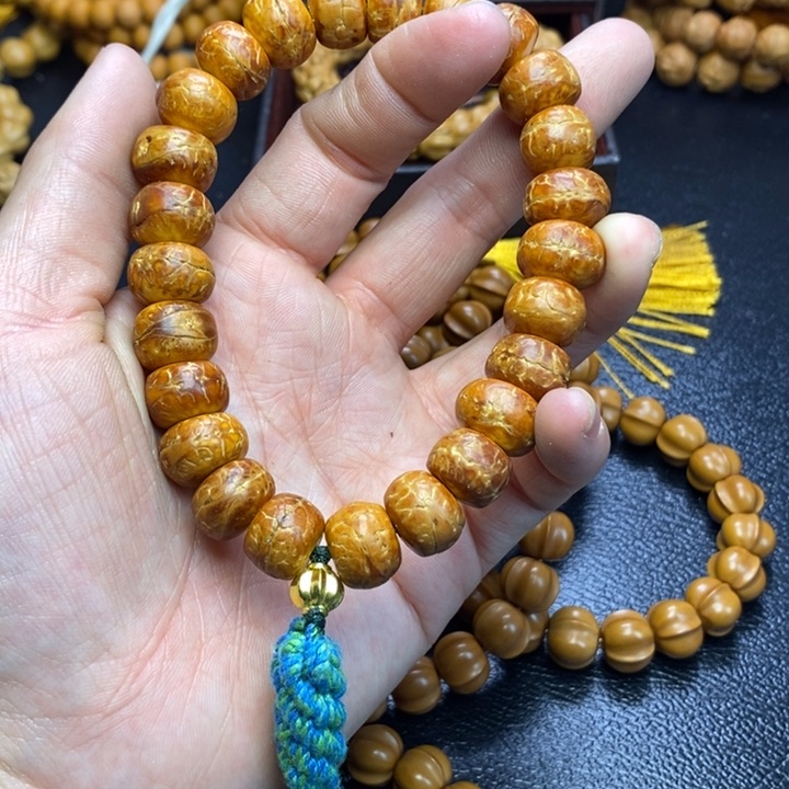 猴头核桃手串猴头