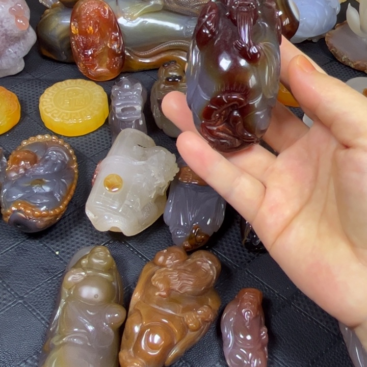 玛瑙/玉髓未镶嵌珠宝奇石