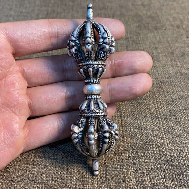 藏传金刚杵小摆件藏银