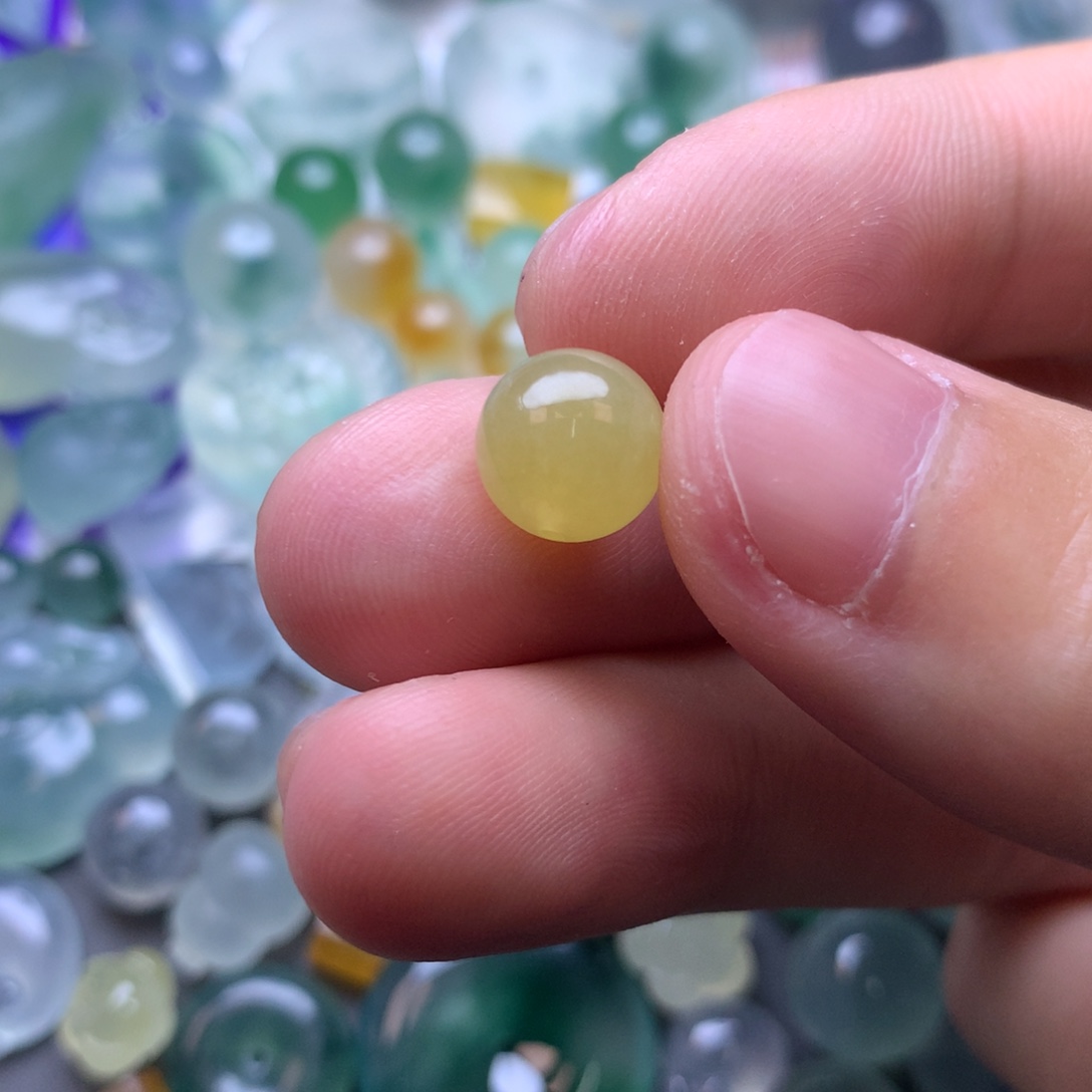 定制翡翠未镶嵌珠子