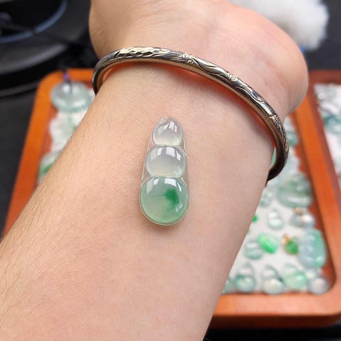 吊坠(不含链)未镶嵌翡翠福豆