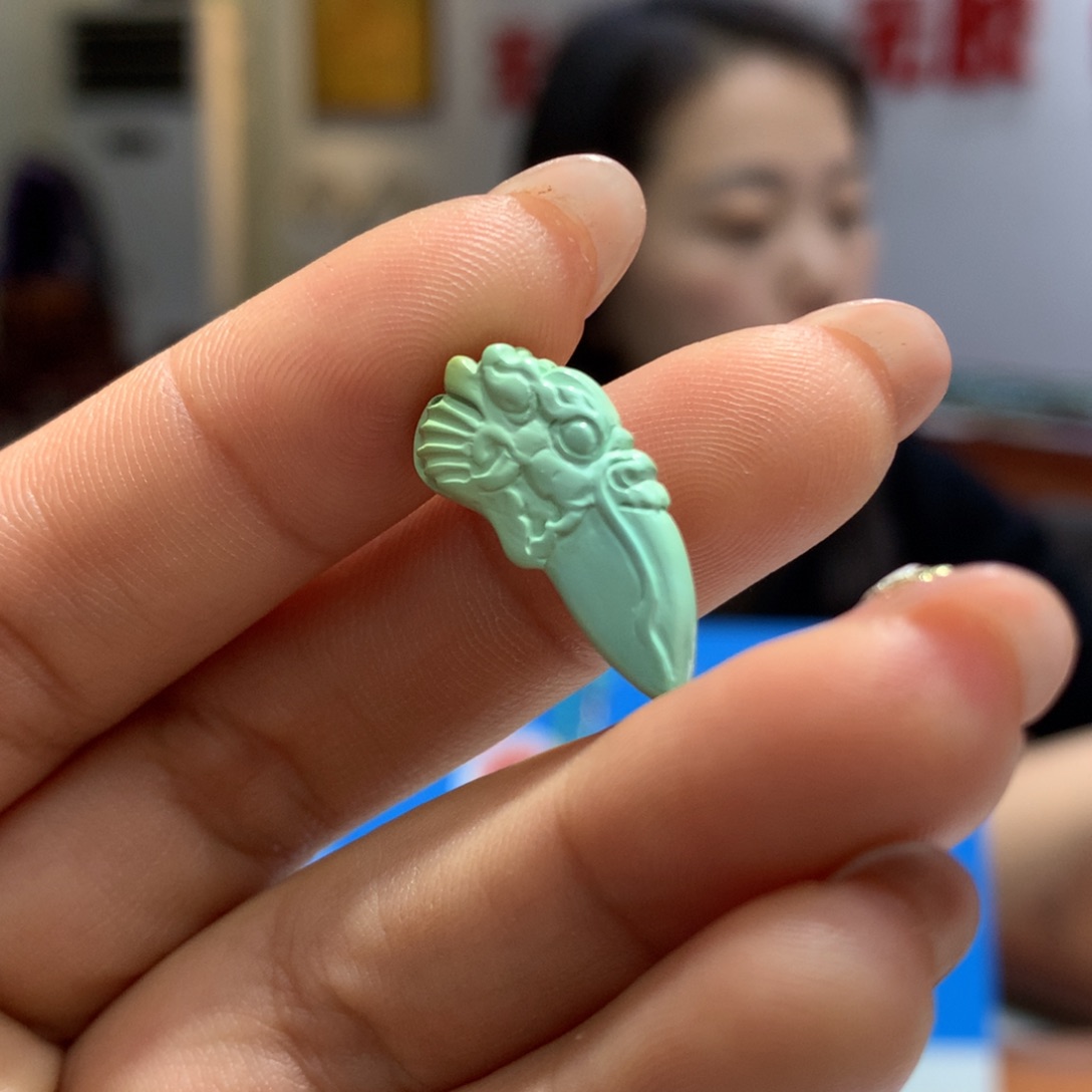 绿松石配饰未镶嵌