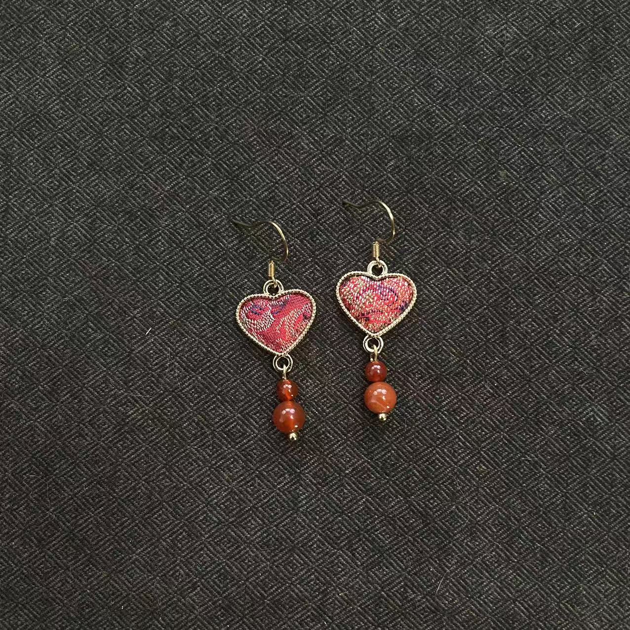 非金属布艺耳饰 宋锦红【爱心】耳钩款