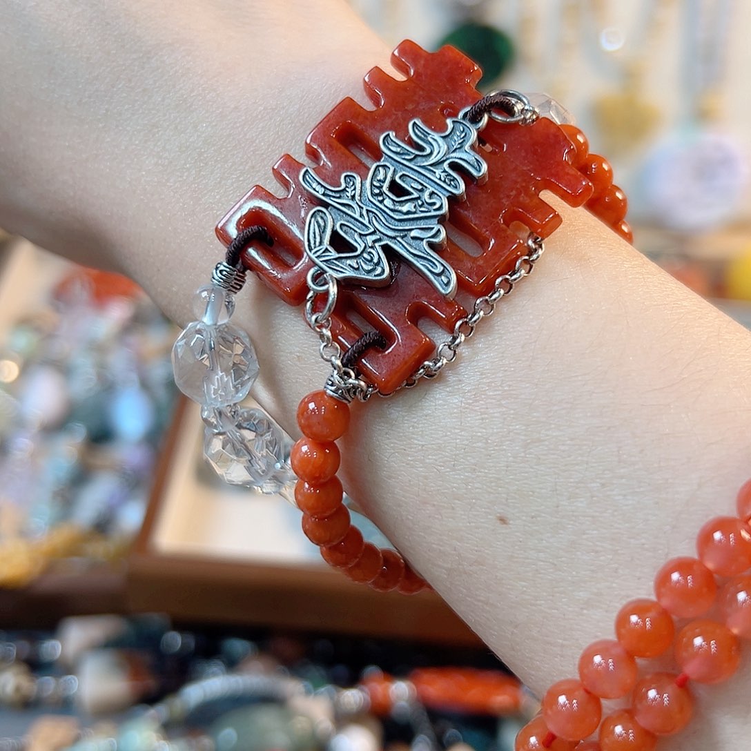 翡翠手链未镶嵌花**横