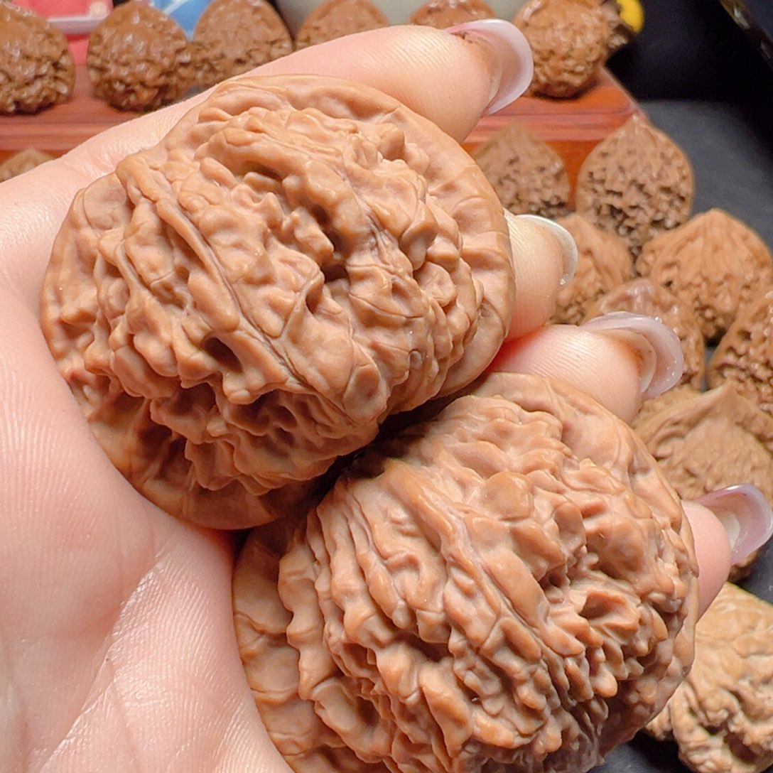 文玩核桃把件邯闷手把件