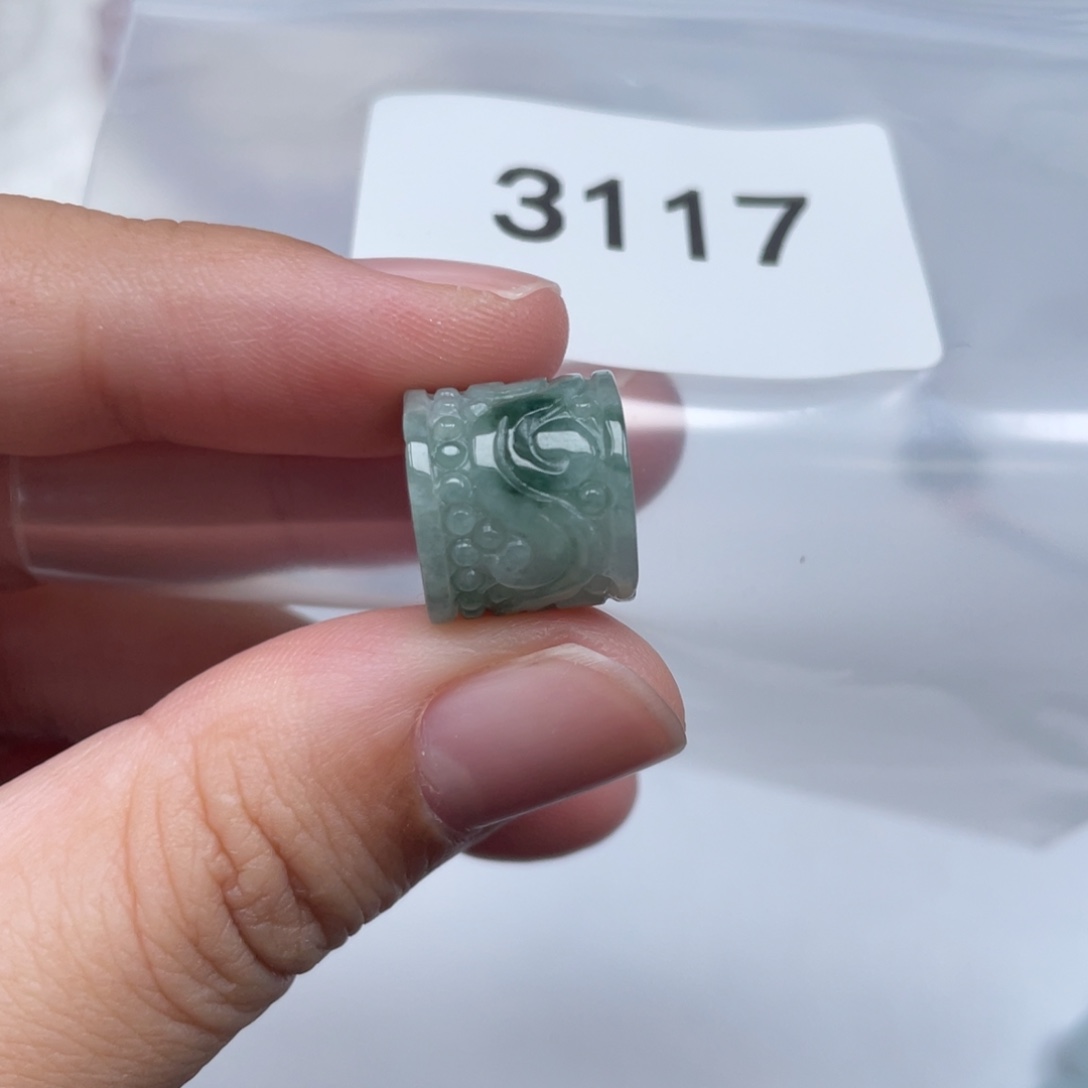 翡翠未镶嵌颈饰天然A货缅甸翡翠