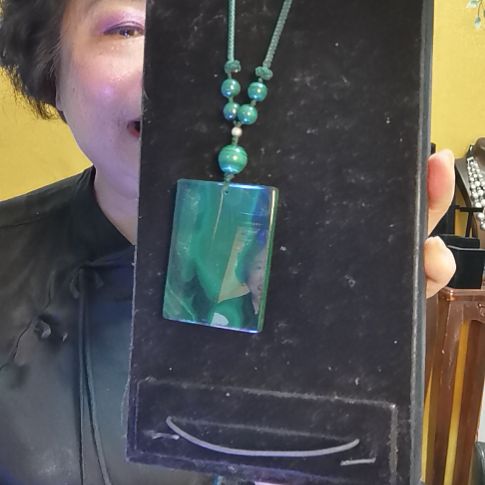 孔雀石颈饰未镶嵌