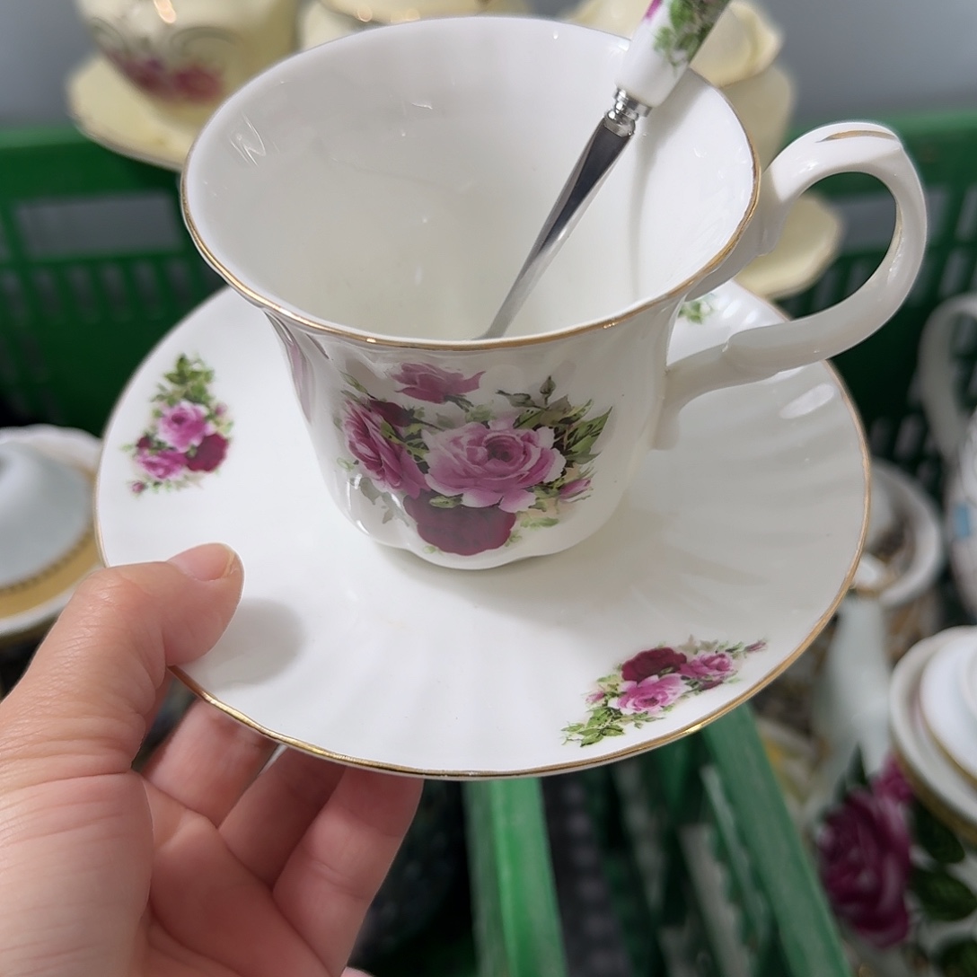 瓷片陶瓷陶瓷…………………………