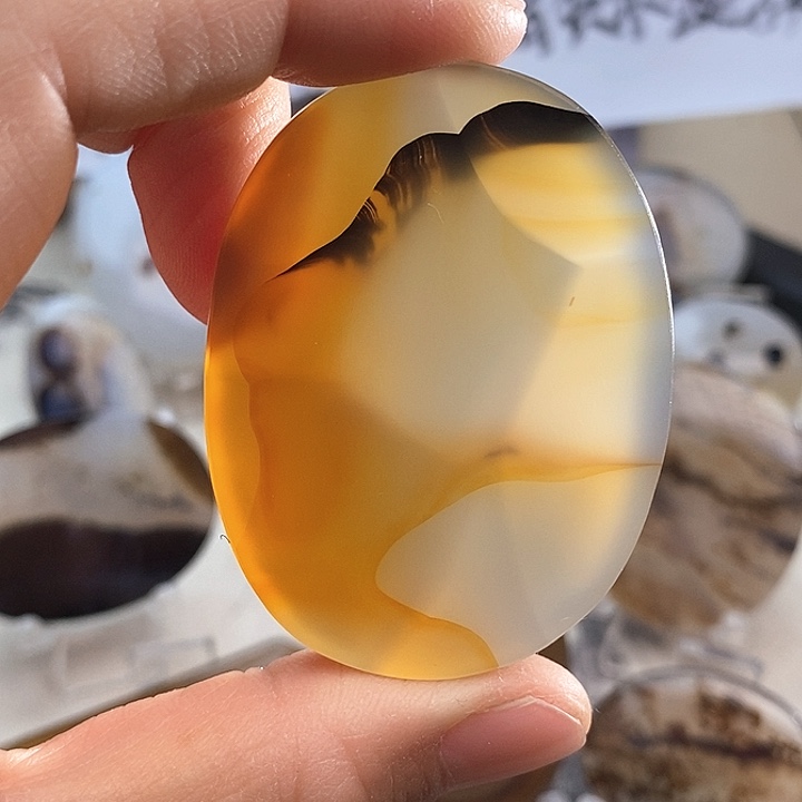 玛瑙/玉髓颈饰未镶嵌