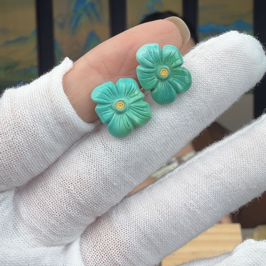 绿松石未镶嵌珠宝奇石