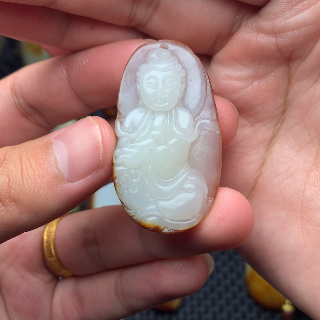 和田玉未镶嵌颈饰