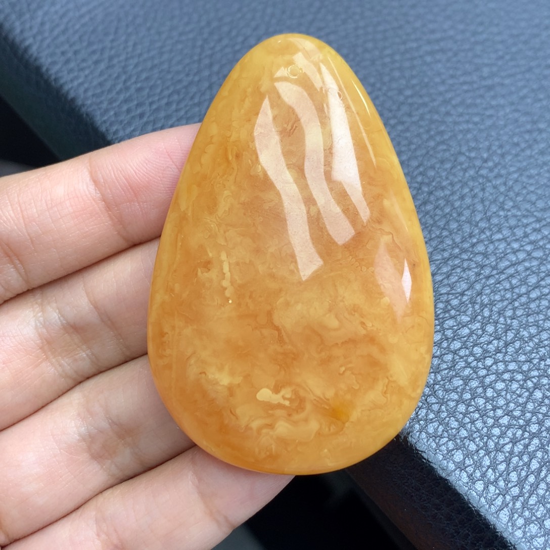 琥珀未镶嵌珠宝奇石60m39m11m