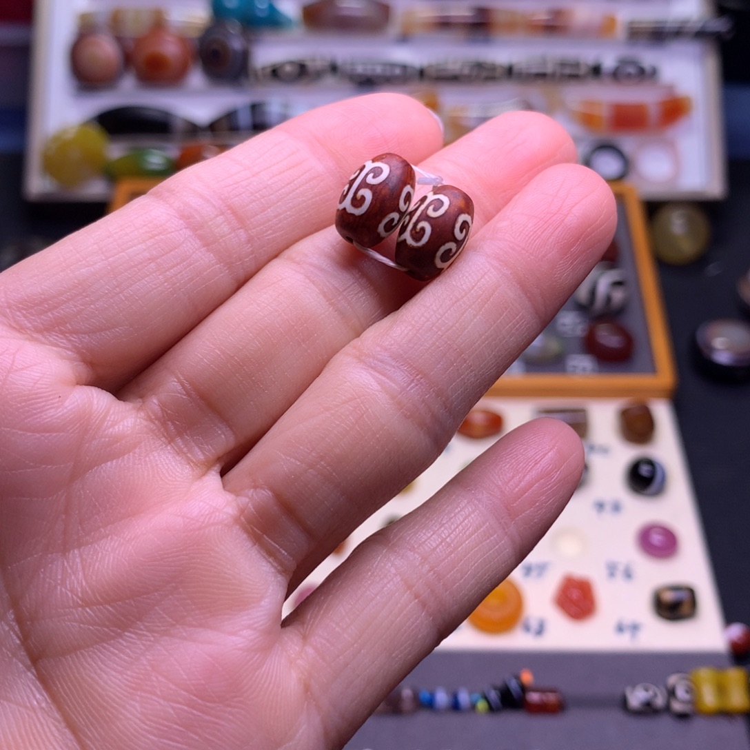 修***琪玛瑙/玉髓未镶嵌颈饰