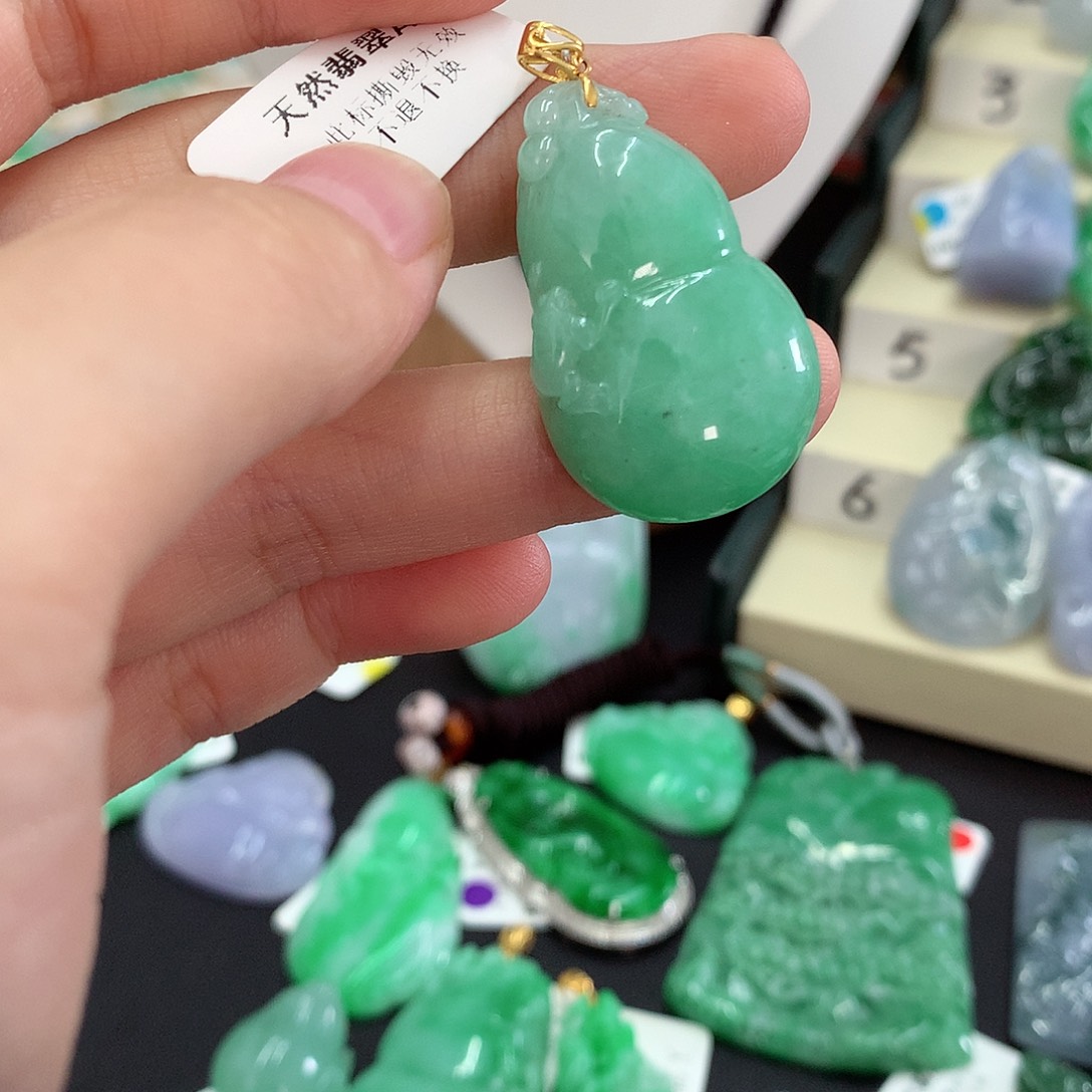 翡翠18K金镶嵌吊坠(不含链)