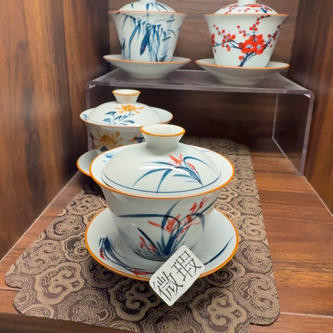 釉下手绘茶具微瑕