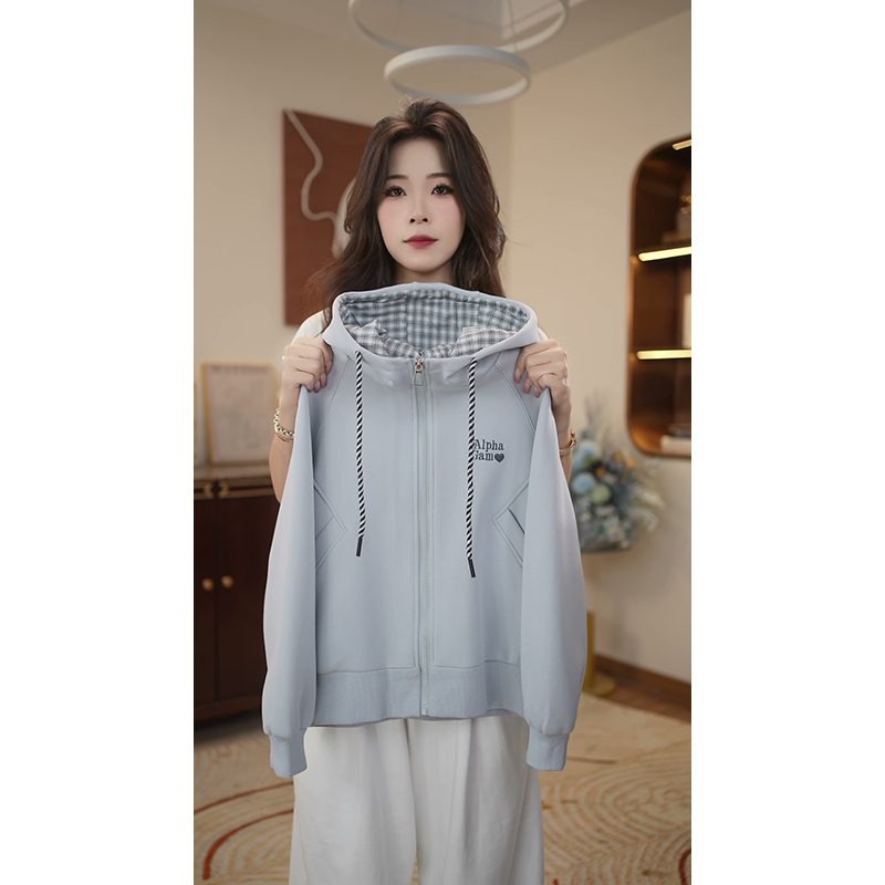 女童秋季连帽外套2025秋季新款女孩中大童时尚连帽休闲外套Q63088
