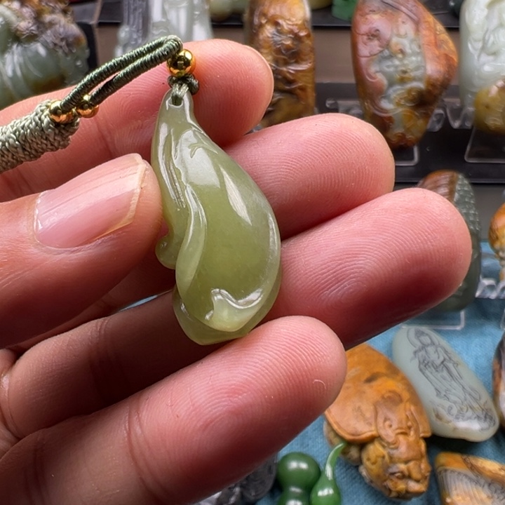 和田玉未镶嵌挂件