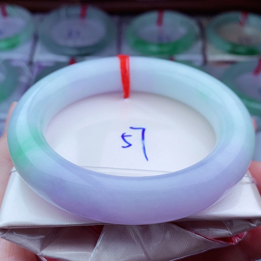 翡翠手镯（圆镯）未镶嵌春彩 大胖圆