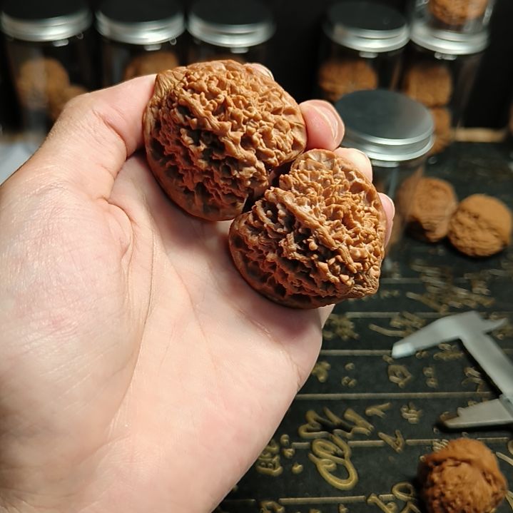 文玩核桃吊坠满天星