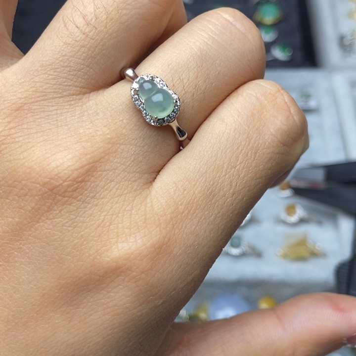 翡翠戒指银S925镶嵌戒指