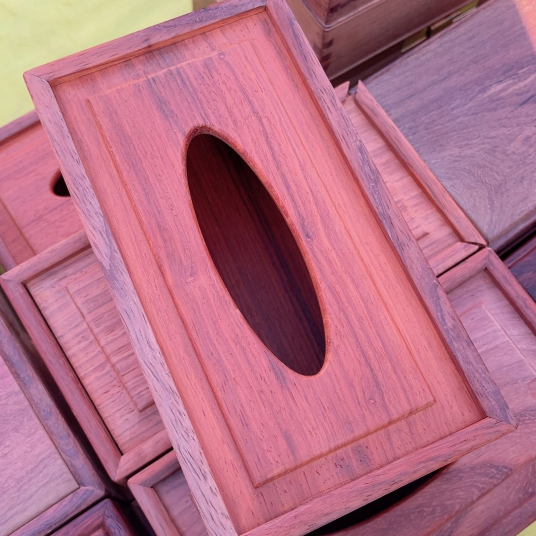 贡木红花梨抽纸盒