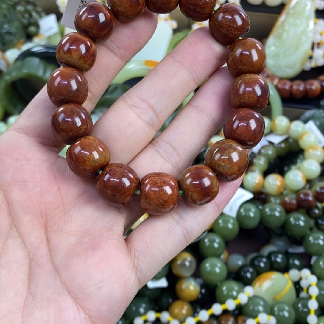 用***3透闪石质玉未镶嵌手串