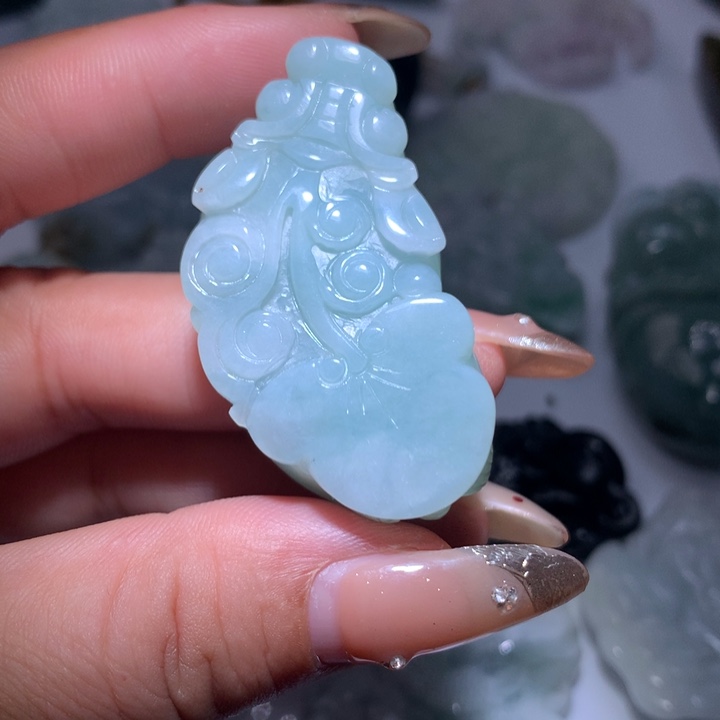 翡翠未镶嵌颈饰保真天然A货翡翠