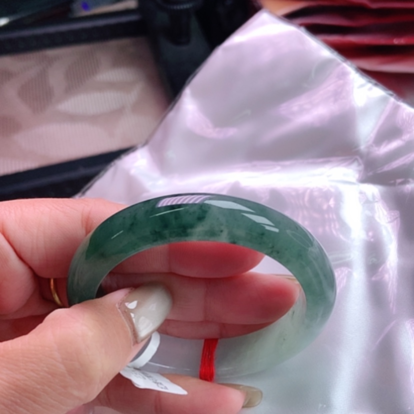 【闪购商品】翡翠手镯未镶嵌，