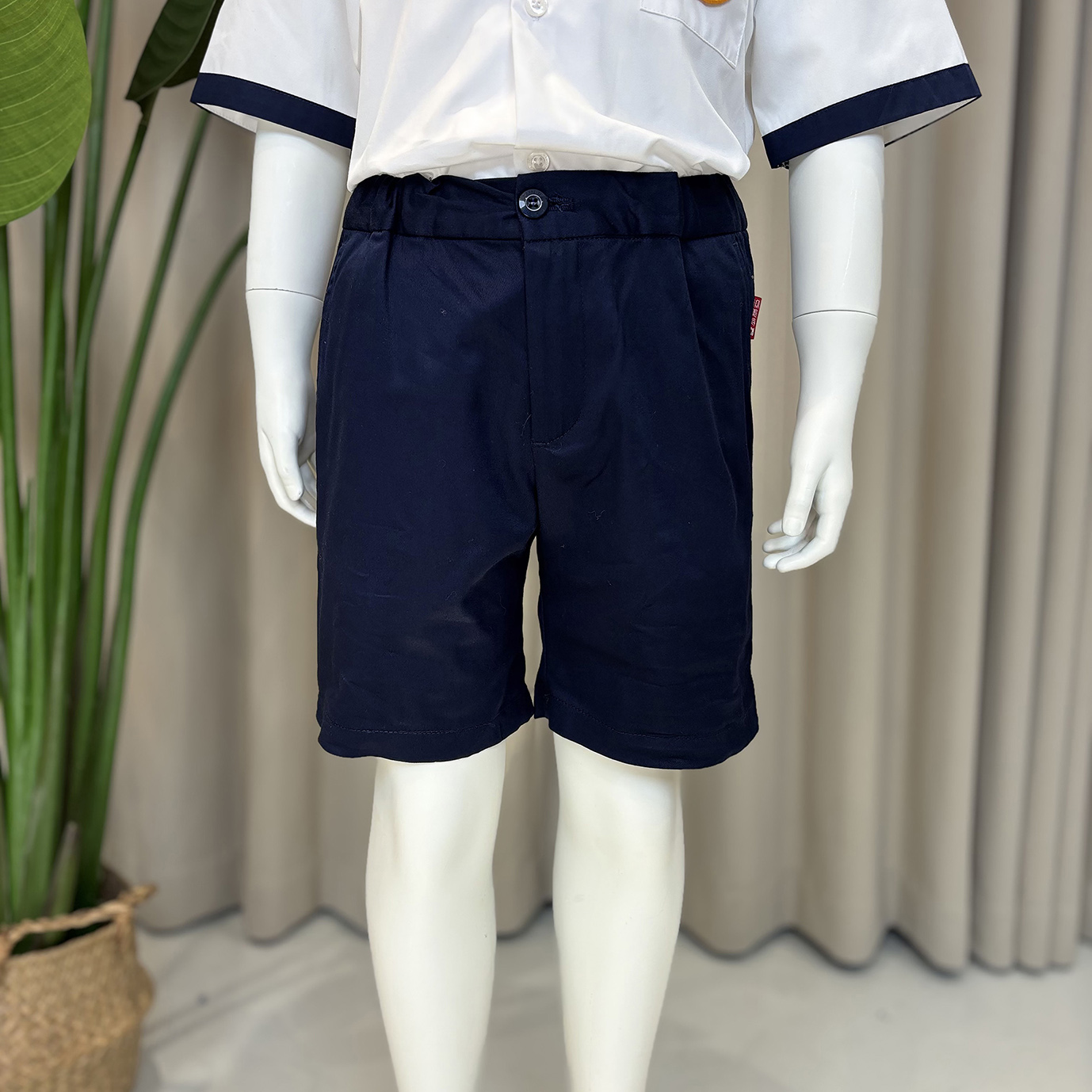 沙市教育幼儿园男纱卡短裤