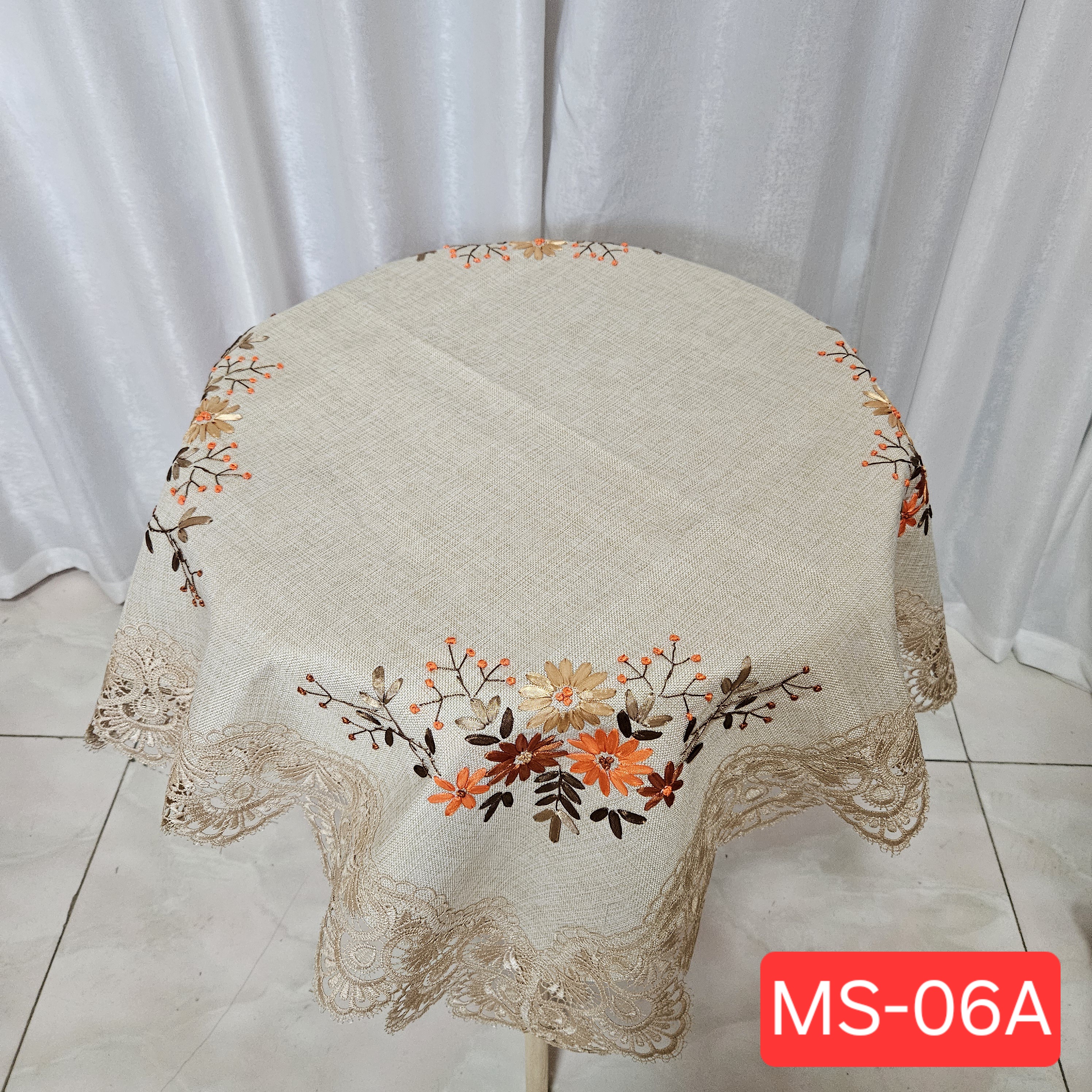 棉麻刺绣盖巾方形浅棕橙色花针绣桌布 85cm 方