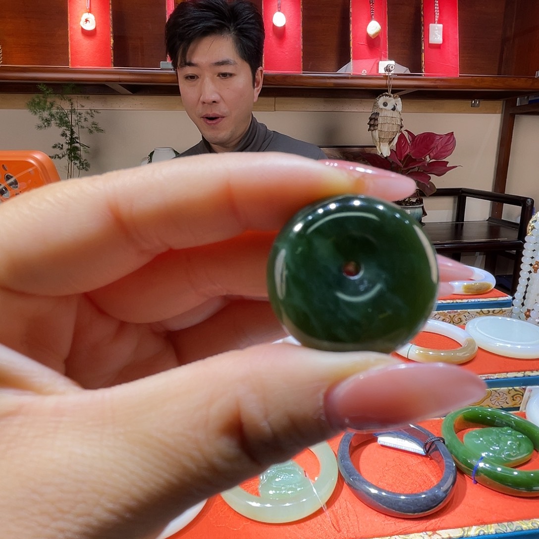 和田玉（碧玉）未镶嵌颈饰