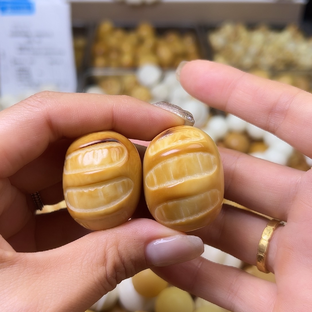 菩提根/象牙果手串瑕疵炭烤大面包3颗孔道有裂卡30
