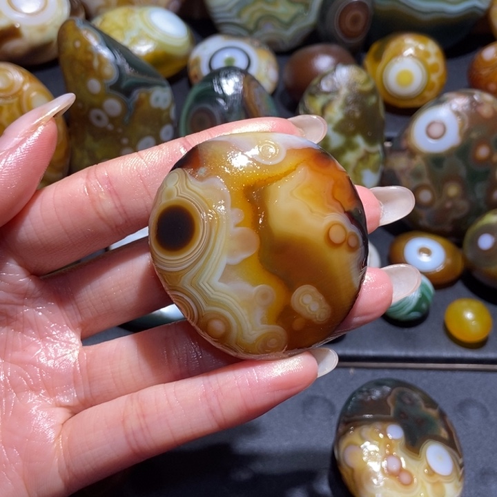 【闪购商品】未镶嵌玛瑙/玉髓珠宝奇石f