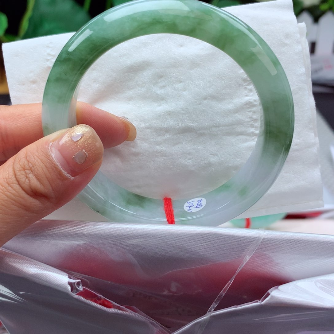 未镶嵌手镯翡翠纯天然6