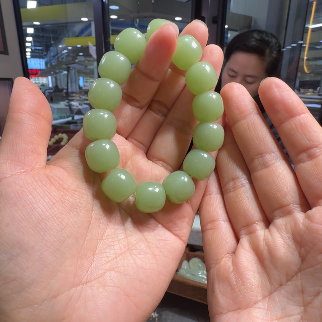 和田玉未镶嵌颈饰卡15老型珠