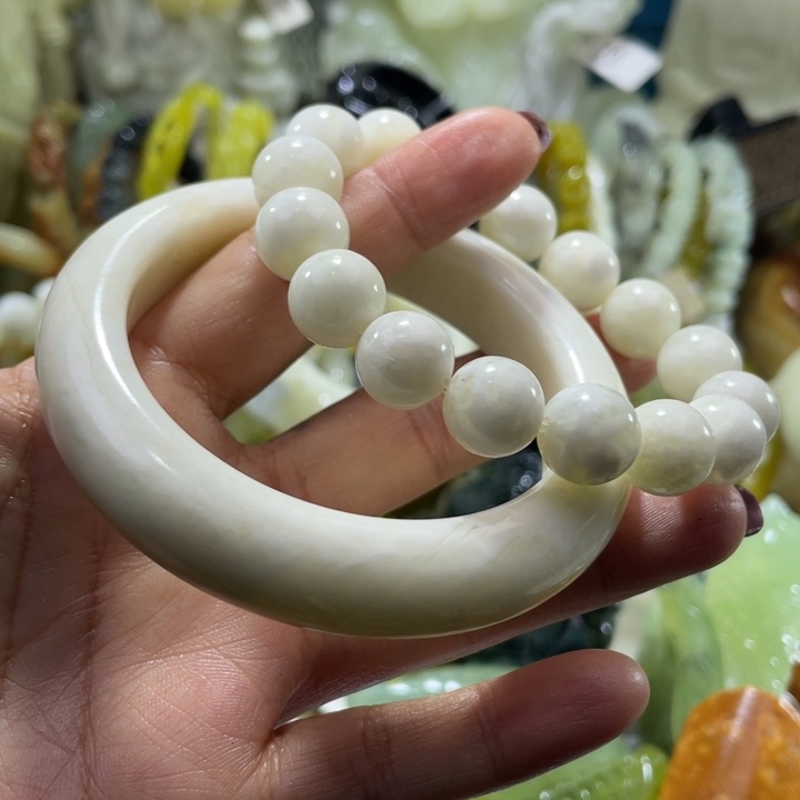 岫玉未镶嵌手镯手镯