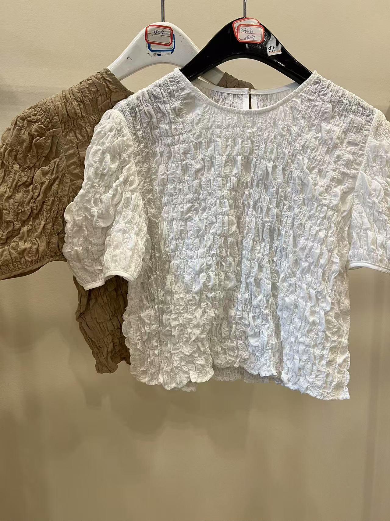 今日（88209#库）小众设计感气质百搭上衣 KC